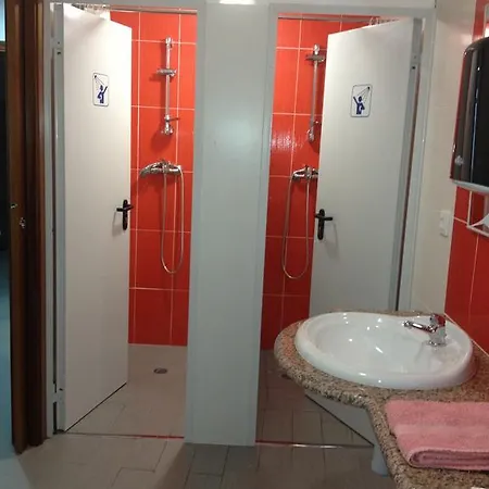 Albergue Arasolis *